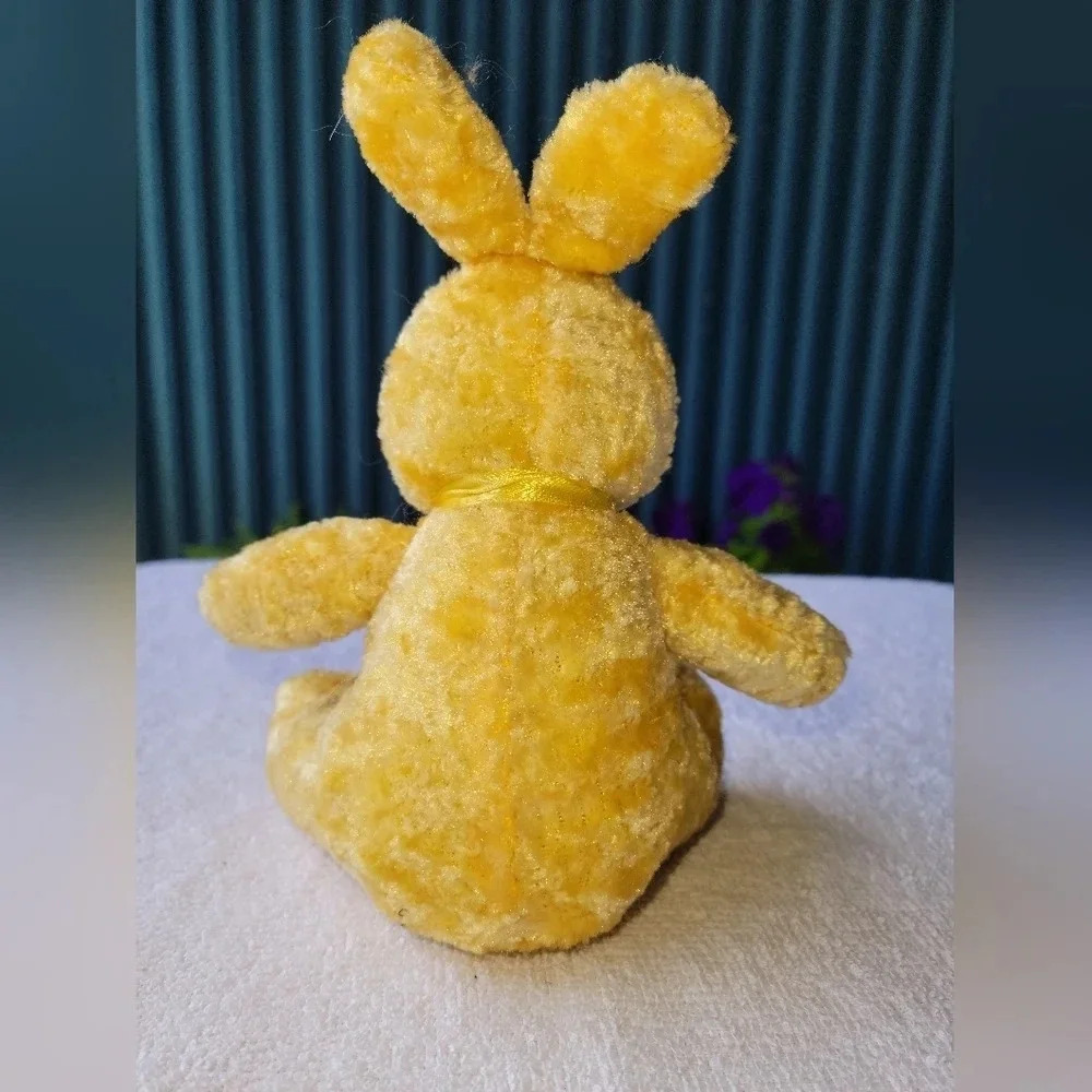 Cuddly Soft  Yellow Rabbit - Picture 2 of 8